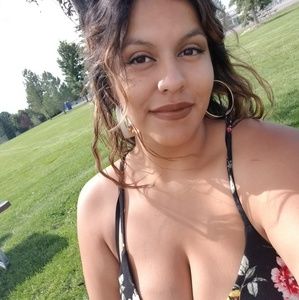 Meet your Posher, Elena